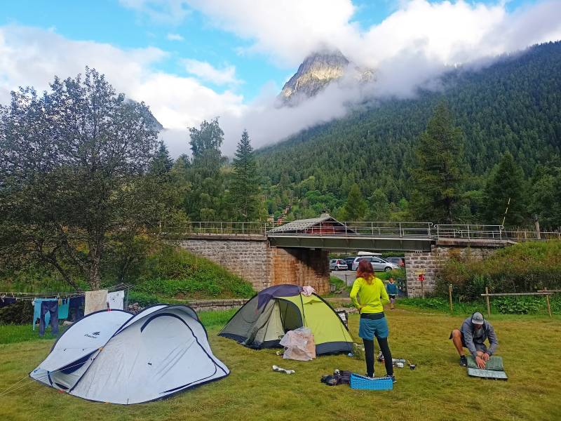 Camping de Montets